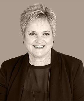 Cynthia Klenner Harcourts Real Estate